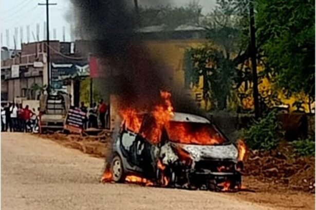कवर्धा बायपास पर हुआ खौफनाक हादसा : चलती कार में लगी भीषण आग, बाल-बाल बचा चालक; कुछ ही मिनटों में जलकर खाक हुई पूरी कार