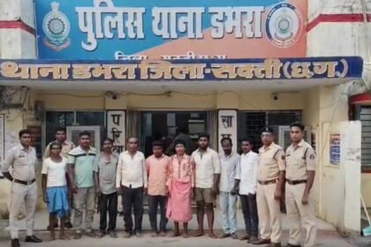 पानी बंटवारे की रंजिश में दरिंदगी: 9 आरोपियों ने व्यक्ति को निर्वस्त्र कर 1 किलोमीटर घसीटा, पीट-पीटकर मौत के घाट उतारा