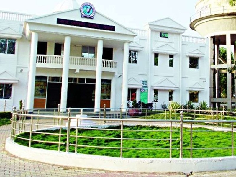 कवर्धा नगर पालिका की लापरवाही से बढ़ा जल संकट, चार दिन से सूखे नल जनता परेशान